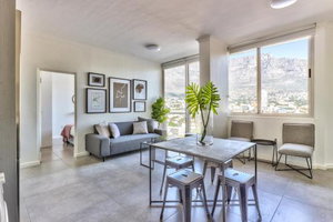 Perspectives 2 Bedroom/ 2 Bathroom Apartment