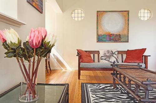 Prince Edward T - thumb 2