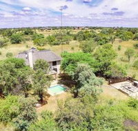 Pumba's Place Zebula 6 Bedroom House - Accommodation Africa