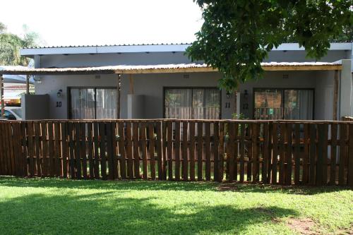 Purdy's Place - thumb 1