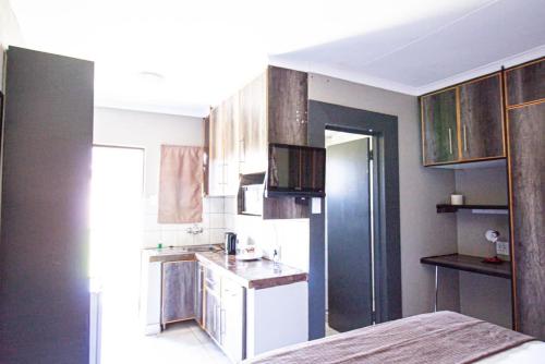 PW Heights Private Guest House - thumb 2