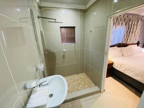 River Valley Guest House - thumb 2