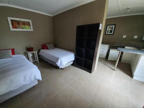 ROCKABILLY RANCH Self-Catering Guest Units - thumb 2