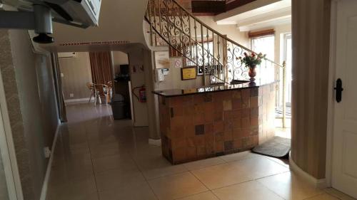 Room In Lodge - Savoy Lodge - Standard Double Room 6 - thumb 3