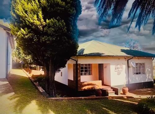 Roosters Rest Country Cottage - thumb 1