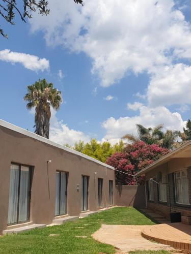 Rose Guesthouse Klerksdorp - thumb 1
