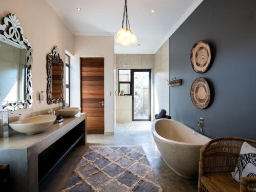 Safari Moon Luxury Bush Lodge - thumb 5