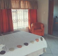 Sano Guesthouse - Accommodation Africa