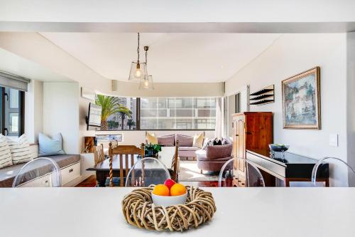 Sea View Kingsgate Apartment On The Promenade - thumb 2