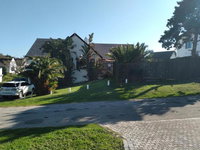 Spacious 4 bedroom house near beach and amenities Tourism Africa