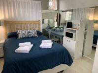 Stunning Executive Room  14 On Elstree Tourism Africa