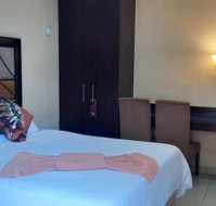 Suits Guest house  bar - Tourism Africa