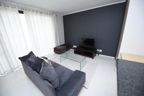 The Island Club Apartment - thumb 1