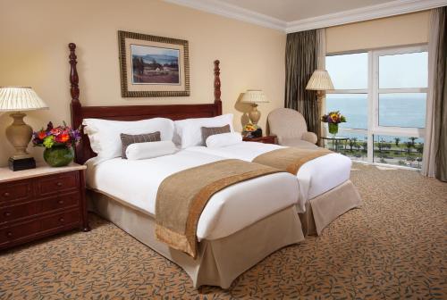 The Table Bay Hotel - thumb 1