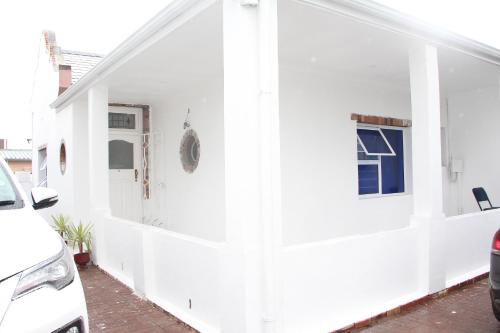 The White House Lodge - thumb 0