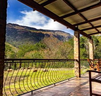 Tudor Cottage at Heysbrook - Accommodation Africa