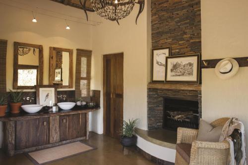 Tuningi Safari Lodge - thumb 1