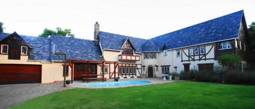 Two Door Cottage - thumb 1