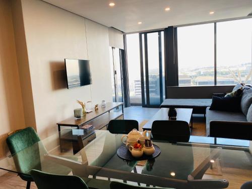 Umhlanga Arch 10th Floor- Sea Views! - thumb 4
