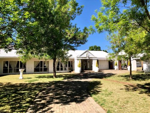 Umtali Country Inn - thumb 1