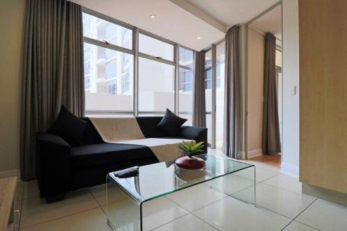 Upmarket Sandton Hydro Park Apartments - thumb 5