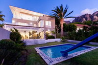 Villa on 1st Crescent Tourism Africa