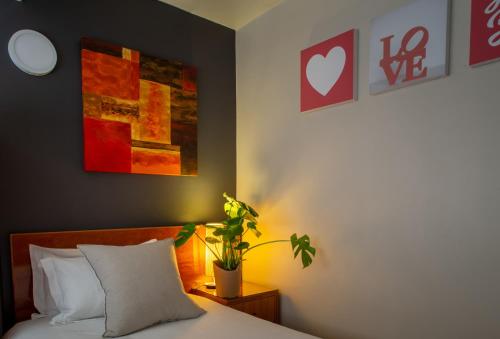 Villa San Giovanni Accommodation - thumb 2