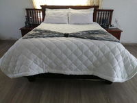 Booking Debe-nek Accommodation Africa