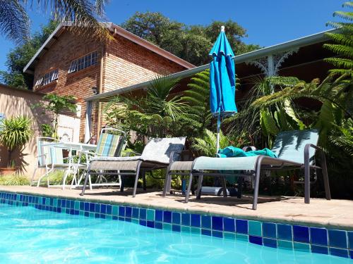 Vivian's Cottage - thumb 0