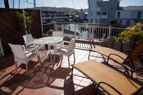 WATERFRONT NEW LISTNG - 8 SOUTH QUAY - - thumb 0