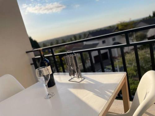 What I Bring; A Lovely Home In Dainfern, Fourways - thumb 1