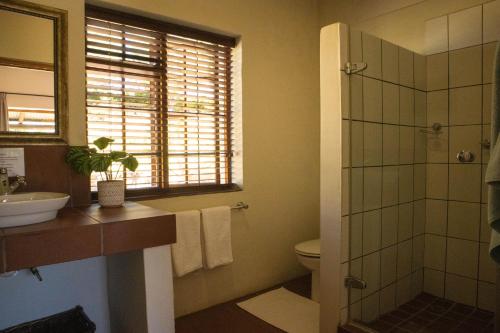 Zebra Cottage And Lodge - thumb 5