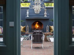 Akademie Street Boutique Hotel