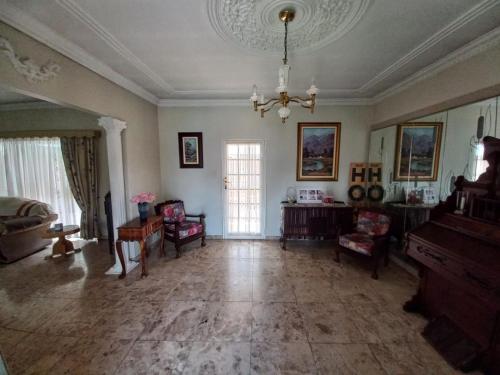 Ailani Blue Room - thumb 3