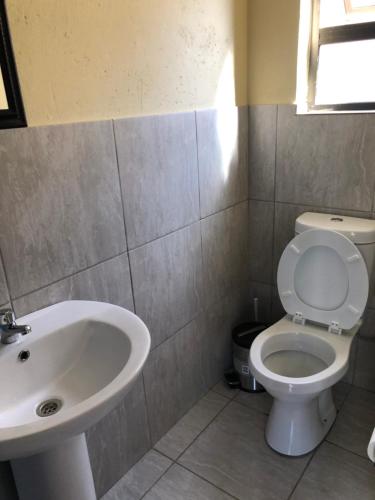 Africaren Budget Stay - thumb 3