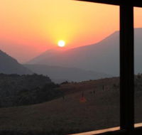 Acra-Retreat Mountain View Lodge - Accommodation Africa