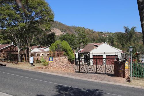 A Pousada Guesthouse - thumb 1