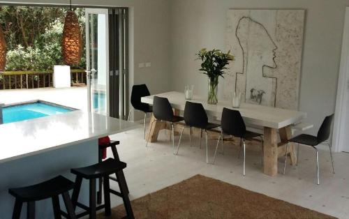 A Modern Beach House - thumb 4