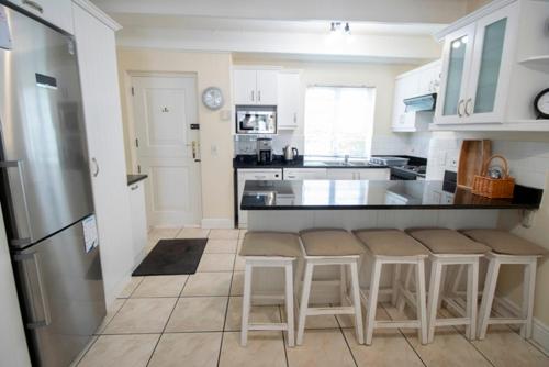 9 River Club Mews - thumb 1