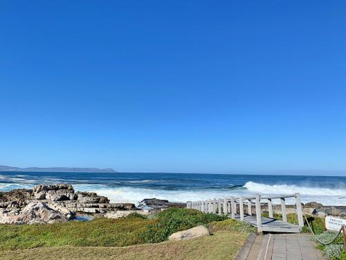 64 Whalerock Estate - thumb 3