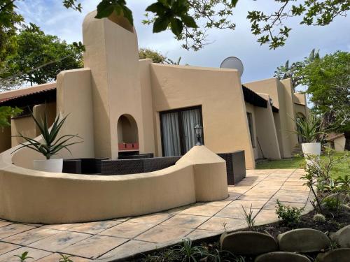 63 Cest Si Bon - Shelly Beach - thumb 0