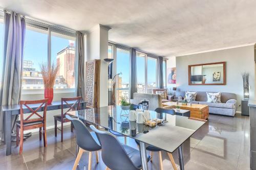 600A Perspectives - thumb 1