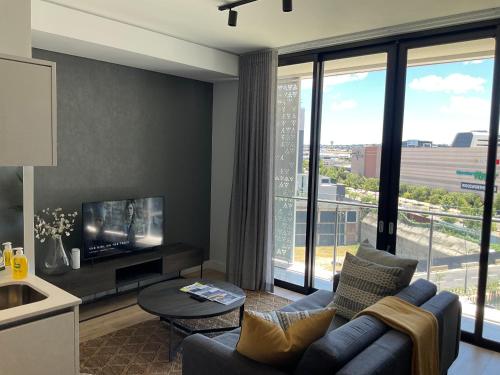 5 Star Ellipse Waterfall Elegant Apartments, Midrand - thumb 4