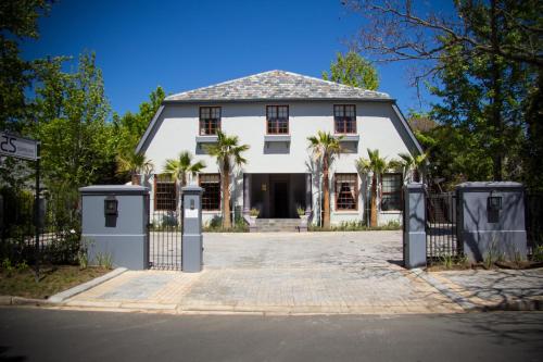 5 Seasons Guest House - thumb 0