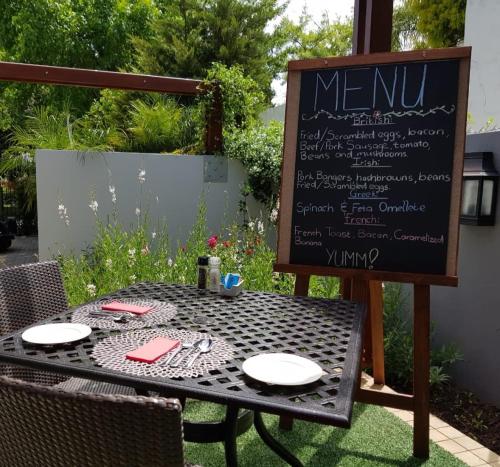 5 Seasons Guest House - thumb 2