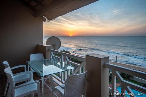 33 Waterfront - thumb 0