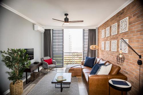 304 Lighthouse Towers - thumb 3