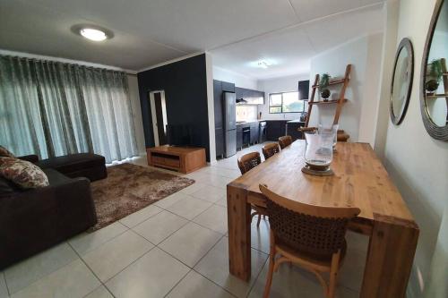 3 Bed Apartment - The Cambridge, Brynston, Sandton - thumb 2