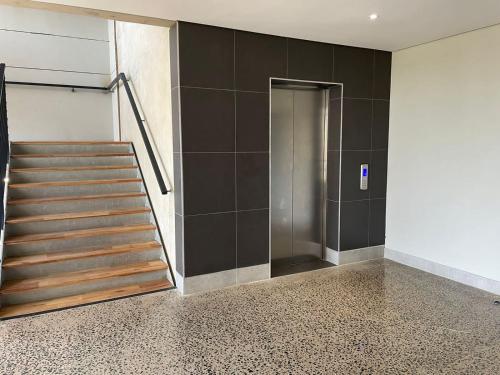 2six2 On Florida Road - thumb 1