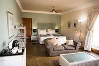 278 on Main Tourism Africa